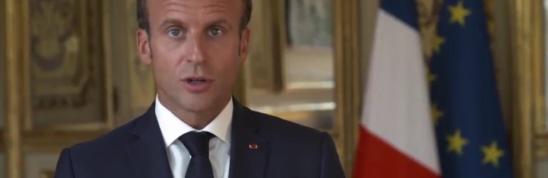 Emanuel Macron, referendumi